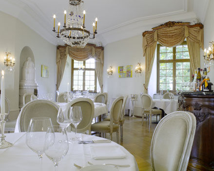 Hotel Castle Garden Binningen ร้านอาหาร รูปภาพ